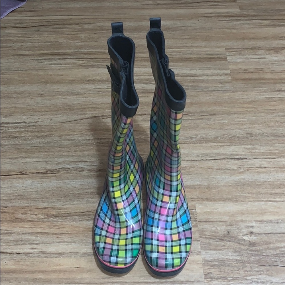 Women’s size 9 rain boots